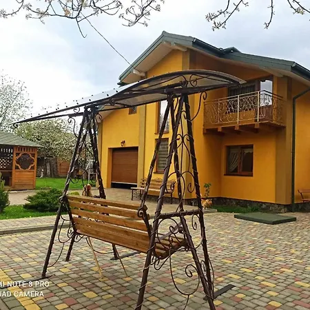 Pensionat у панi нелi Skole