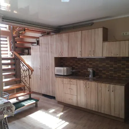 у панi нелi * Skole